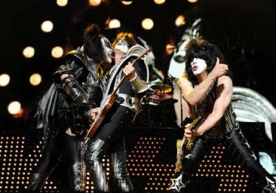 Kiss